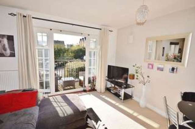  Image of 2 bedroom Flat to rent in The Sidings High Wycombe HP11 at The Sidings  Loudwater, HP11 1GF