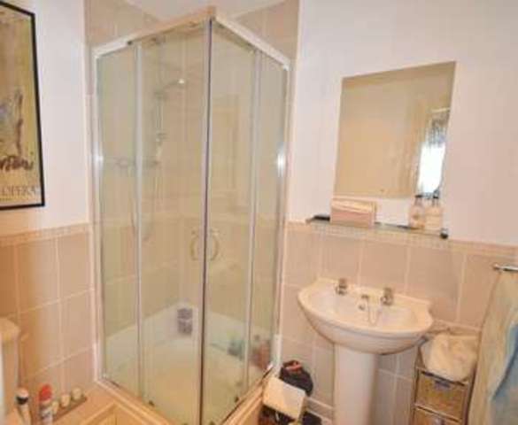  Image of 2 bedroom Flat to rent in The Sidings High Wycombe HP11 at The Sidings  Loudwater, HP11 1GF