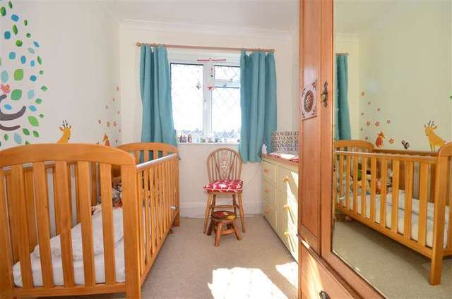 Image of 2 bedroom Terraced house for sale in The Slade London SE18 at Plumstead London Plumstead, SE18 2NB