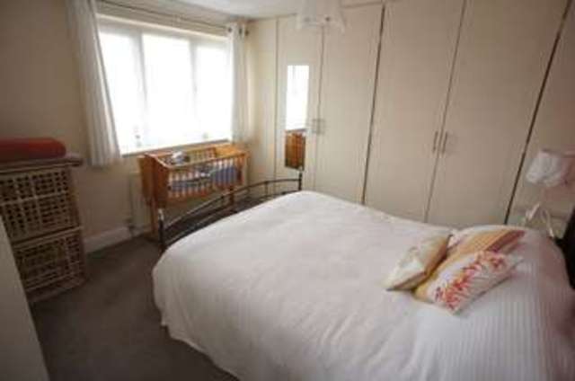  Image of 3 bedroom Semi-Detached house for sale in Thompson Avenue Canvey Island SS8 at Thompson Avenue  Canvey Island, SS8 7TS