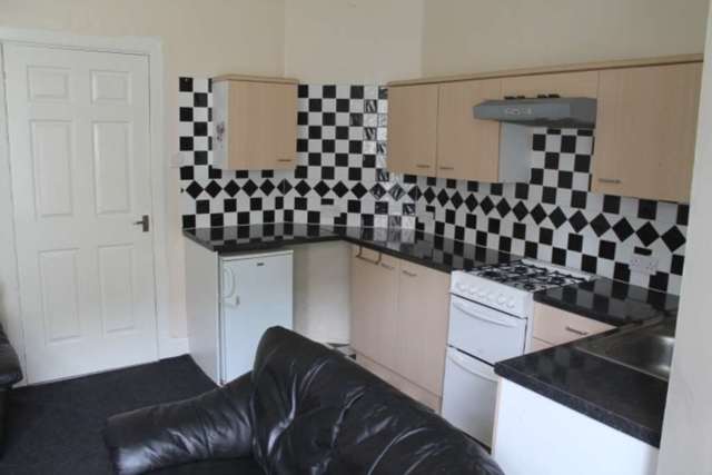  Image of 1 bedroom Flat for sale in Thomson Avenue Johnstone PA5 at Thomson Avenue  Johnstone, PA5 8SU