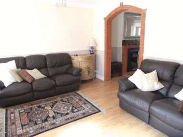  Image of 3 bedroom Terraced house for sale in Grange Road Aveley South Ockendon RM15 at Grange Road  Aveley, RM15 4EJ