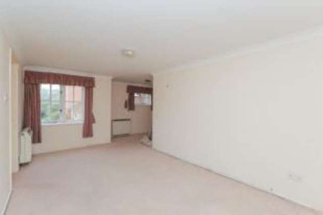  Image of 1 bedroom Flat for sale in Tower Gate London Road Preston Brighton BN1 at Tower Gate Brighton Preston, BN1 6WT
