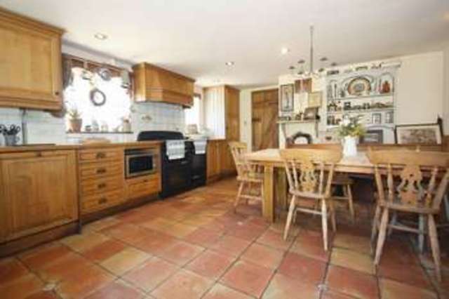  Image of 5 bedroom Detached house for sale in Lower Green Towersey Thame OX9 at Lower Green Towersey Thame, OX9 3QW