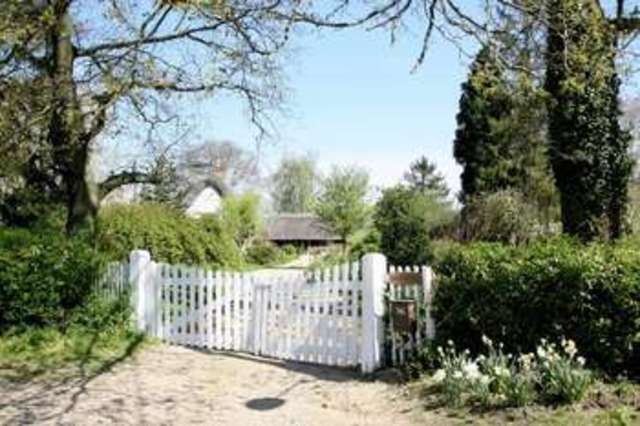  Image of 5 bedroom Detached house for sale in Lower Green Towersey Thame OX9 at Lower Green Towersey Thame, OX9 3QW