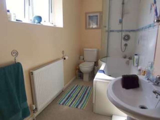  Image of 4 bedroom Detached house for sale in Trent Crescent Henwick Thatcham RG18 at Trent Crescent  Thatcham, RG18 3DN