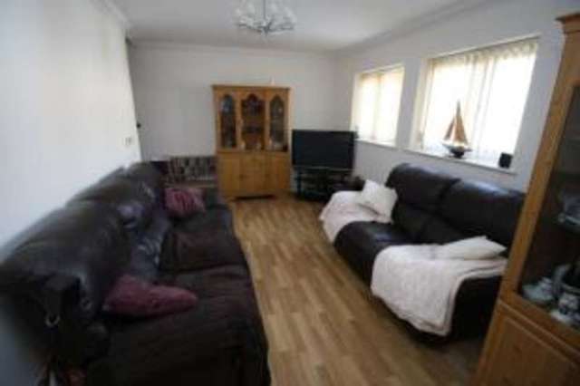  Image of 2 bedroom Flat for sale in Triangle Place Heybridge Maldon CM9 at Triangle Place Heybridge Heybridge, CM9 4BT