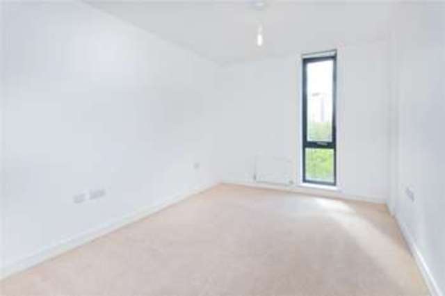  Image of 1 bedroom Flat to rent in Triangle Road London E8 at Hackney, E8 3SP