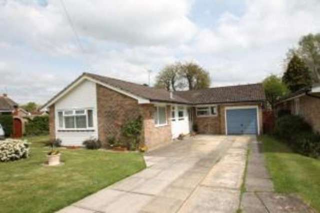  Image of 3 bedroom Bungalow for sale in Truro Close Chichester PO19 at Chichester West Sussex Chichester, PO19 5DP