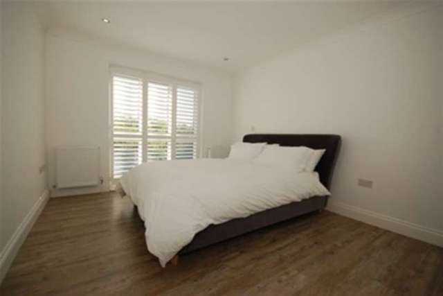  Image of 4 bedroom Detached house to rent in Highview Lane Ridgewood Uckfield TN22 at Uckfield, TN22 5SY