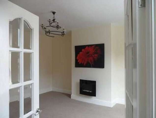  Image of 2 bedroom Terraced house to rent in Upper Lane Netherton Wakefield WF4 at Netherton Wakefield Netherton, WF4 4NQ