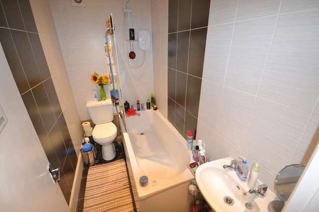  Image of 2 bedroom Flat for sale in Upper Park Road St. Leonards-on-Sea TN37 at St Leonards On Sea, TN37 6SL