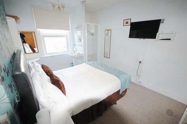  Image of 11 bedroom Property for sale in Upper Rock Gardens Brighton BN2 at Upper Rock Gardens  Brighton, BN2 1QF