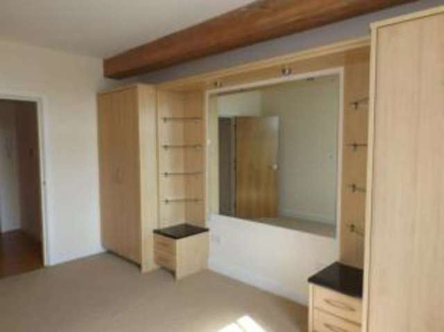  Image of 2 bedroom Flat for sale in Upper Sunny Bank Mews Meltham Holmfirth HD9 at Meltham Holmfirth Meltham, HD9 5AA