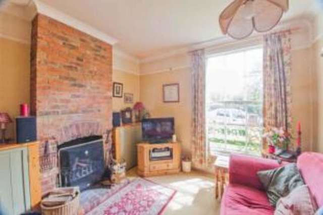  Image of 3 bedroom Semi-Detached house for sale in Upper Vicarage Road Kennington Ashford TN24 at Kennington Ashford Kennington, TN24 9AH