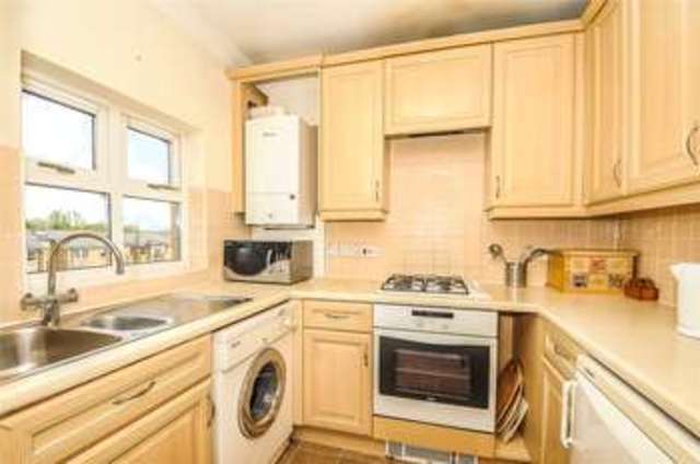  Image of 2 bedroom Flat for sale in Venneit Close Oxford OX1 at Oxford  Oxford, OX1 1HY