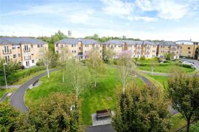  Image of 2 bedroom Flat for sale in Venneit Close Oxford OX1 at Oxford  Oxford, OX1 1HY