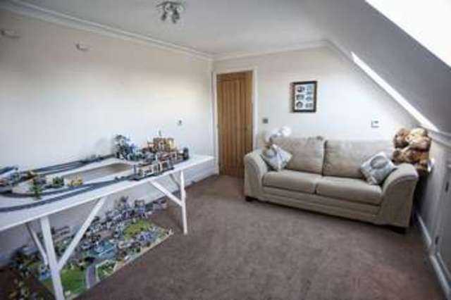  Image of 3 bedroom Detached house for sale in Vicarage Road Willoughton Gainsborough DN21 at 27 Vicarage Road  Willoughton, DN21 5SA