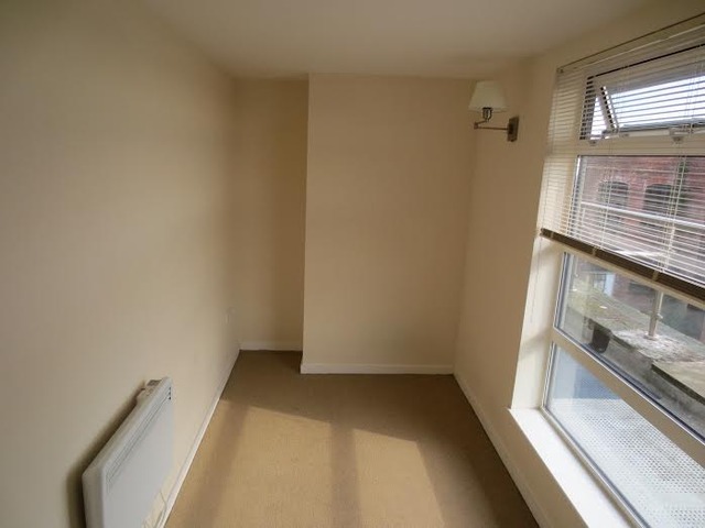  Image of 2 bedroom Flat to rent in Houldsworth Street Reddish Stockport SK5 at Reddish, SK5 6AR
