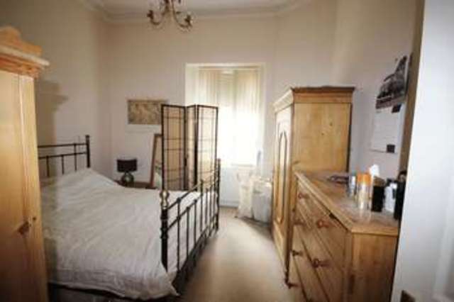  Image of 2 bedroom Flat to rent in Victoria Road Clevedon BS21 at Victoria Road  Clevedon, BS21 7SB