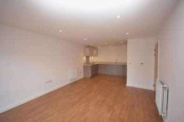  Image of 2 bedroom Flat to rent in John Thornycroft Road Southampton SO19 at John Thornycroft Road  Southampton, SO19 9SZ