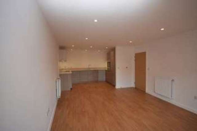  Image of 2 bedroom Flat to rent in John Thornycroft Road Southampton SO19 at John Thornycroft Road  Southampton, SO19 9SZ
