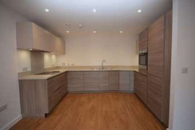  Image of 2 bedroom Flat to rent in John Thornycroft Road Southampton SO19 at John Thornycroft Road  Southampton, SO19 9SZ