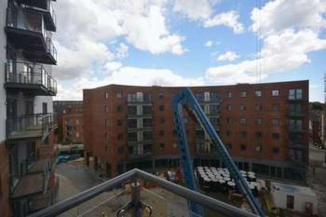  Image of 2 bedroom Flat to rent in John Thornycroft Road Southampton SO19 at John Thornycroft Road  Southampton, SO19 9SZ
