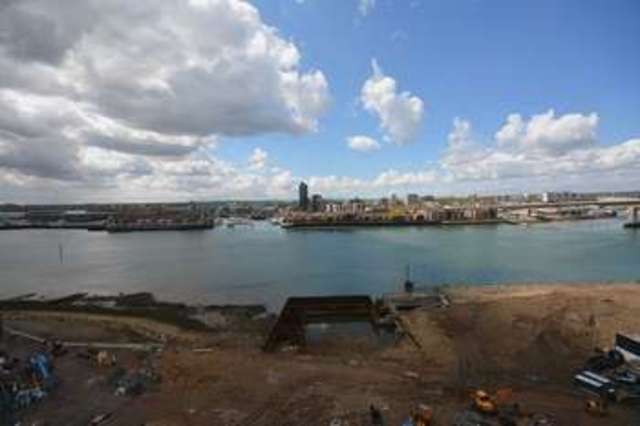  Image of 2 bedroom Flat to rent in John Thornycroft Road Southampton SO19 at John Thornycroft Road  Southampton, SO19 9SZ
