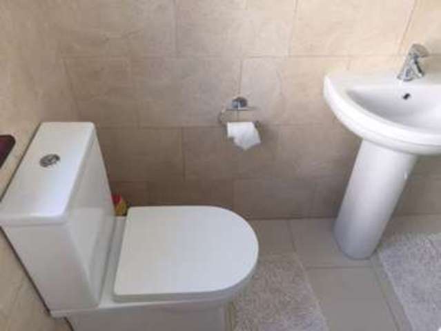  Image of Flat to rent in Victory Avenue Morden SM4 at Victory Avenue  Morden, SM4 6DL