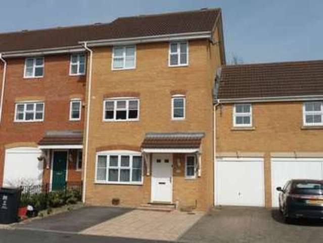  Image of 3 bedroom Terraced house to rent in Waggoner Close Swindon SN25 at Waggoner Close Abbey Meads Swindon, SN25 4WU