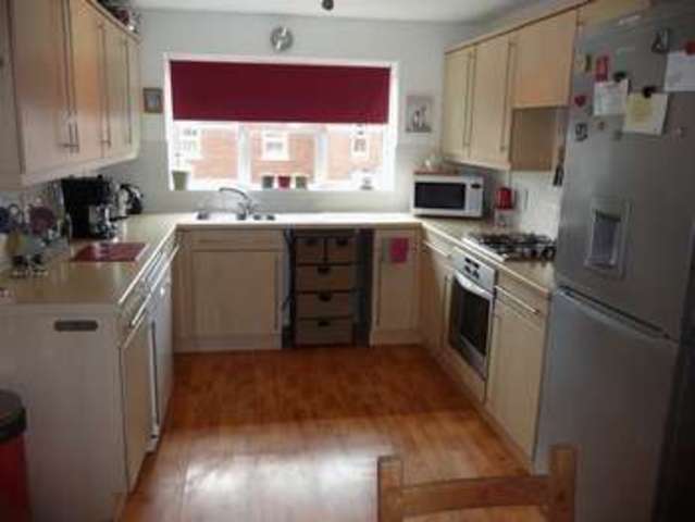  Image of 3 bedroom Terraced house to rent in Waggoner Close Swindon SN25 at Waggoner Close Abbey Meads Swindon, SN25 4WU