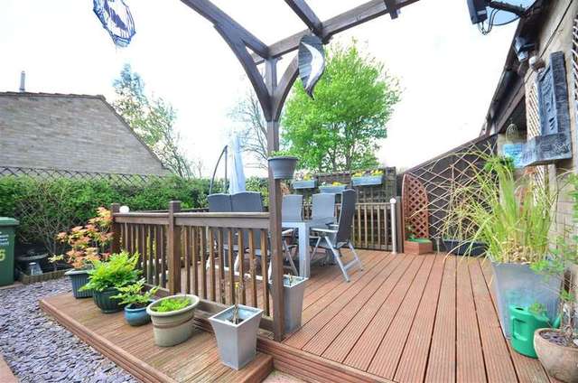  Image of 3 bedroom Bungalow for sale in Walthams Pitsea Basildon SS13 at Pitsea Basildon Basildon, SS13 3PN