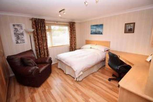  Image of 4 bedroom Detached house for sale in Greenways Walton on the Hill Tadworth KT20 at Greenways Walton on the Hill Tadworth, KT20 7QE