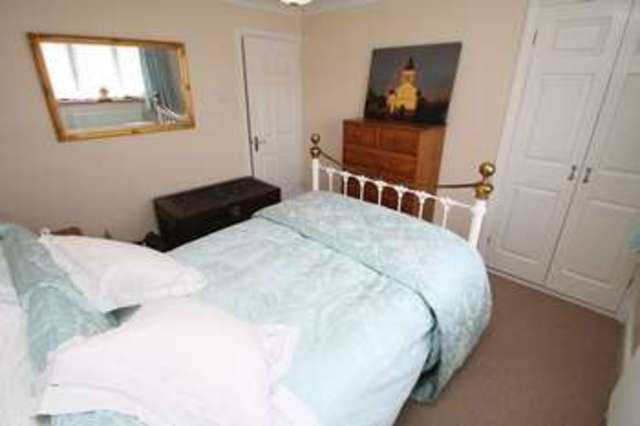  Image of 2 bedroom Detached house for sale in Pulleys Lane Hemel Hempstead HP1 at Pulleys Lane Warners End Hemel Hempstead, HP1 2PZ