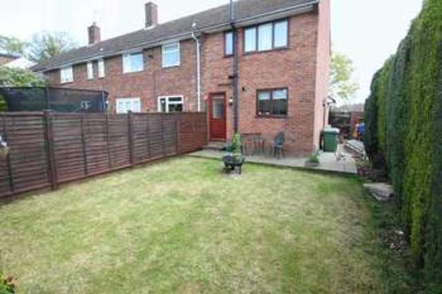  Image of 2 bedroom Detached house for sale in Pulleys Lane Hemel Hempstead HP1 at Pulleys Lane Warners End Hemel Hempstead, HP1 2PZ