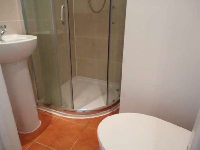  Image of 1 bedroom Flat to rent in Warren Street London W1T at Warren Street  Regents Park, W1T 5LX