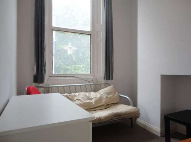  Image of 1 bedroom Flat to rent in Warren Street London W1T at Warren Street  Regents Park, W1T 5LX