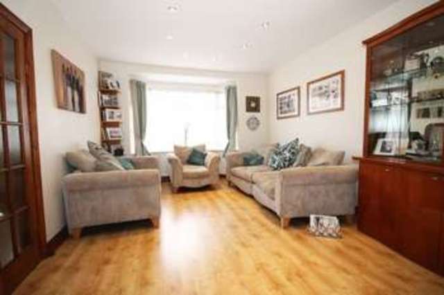  Image of 5 bedroom Semi-Detached house for sale in Warwick Avenue Edgware HA8 at Warwick Avenue Edgware Edgware, HA8 8UN