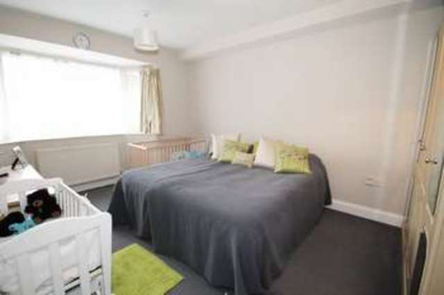  Image of 5 bedroom Semi-Detached house for sale in Warwick Avenue Edgware HA8 at Warwick Avenue Edgware Edgware, HA8 8UN