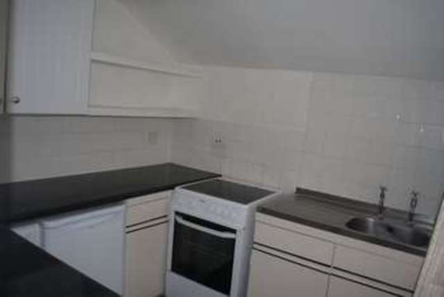  Image of 1 bedroom Flat to rent in Warwick Avenue London W9 at Warwick Avenue  Little Venice, W9 2PR