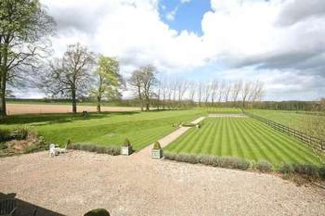  Image of 6 bedroom Detached house for sale in Welton Road Brough HU15 at Wauldby Road Welton Brough, HU15 1QR