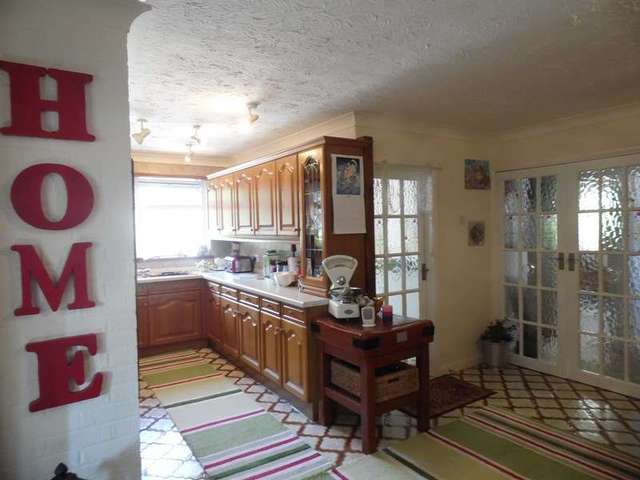  Image of 4 bedroom Detached house for sale in Wavertree Road Benfleet SS7 at Wavertree Road  Benfleet, SS7 5AP