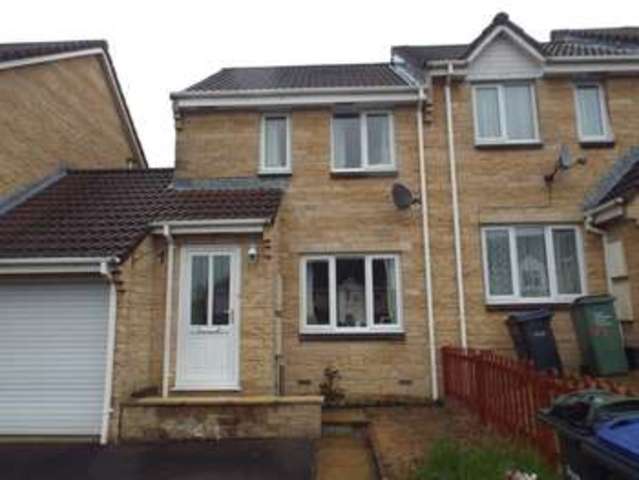  Image of 2 bedroom Property to rent in Webb Close Pewsham Chippenham SN15 at Webb Close Pewsham Chippenham, SN15 3XF