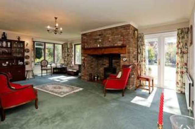  Image of 4 bedroom Detached house for sale in Oaklands Rise Welwyn AL6 at Oaklands Rise  Welwyn, AL6 0RN