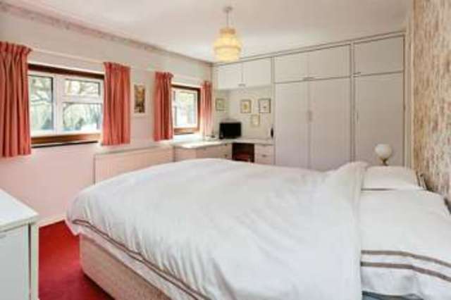  Image of 4 bedroom Detached house for sale in Oaklands Rise Welwyn AL6 at Oaklands Rise  Welwyn, AL6 0RN