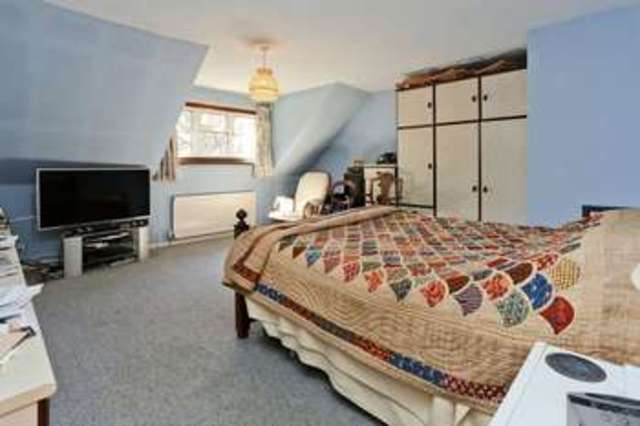  Image of 4 bedroom Detached house for sale in Oaklands Rise Welwyn AL6 at Oaklands Rise  Welwyn, AL6 0RN