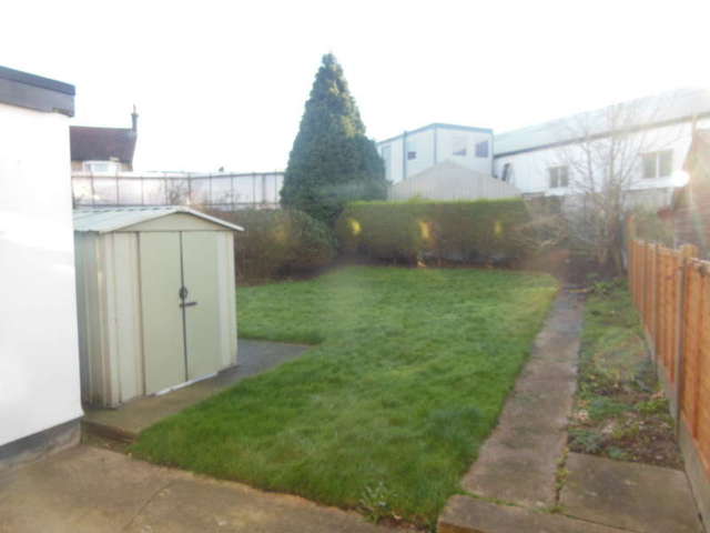 Image of 1 bedroom Detached house to rent in Westborough Road Westcliff-on-Sea SS0 at Westcliff On Sea  Southend, SS0 9DR