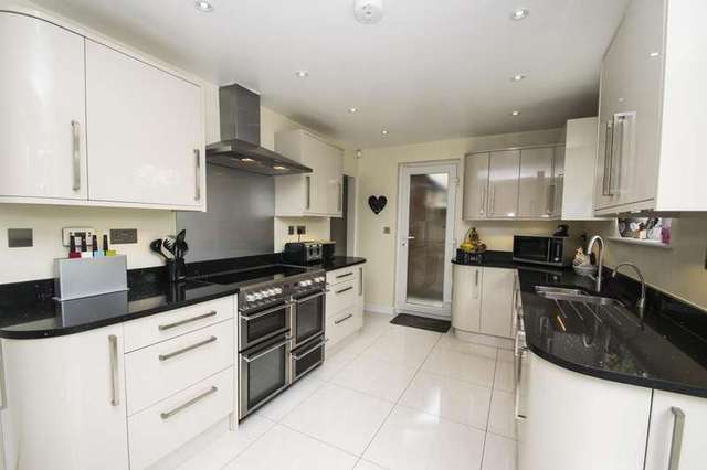  Image of 4 bedroom Detached house for sale in West Chiltern Woodcote Reading RG8 at Woodcote  Reading, RG8 0SG