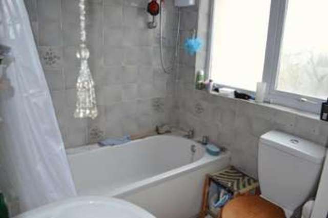  Image of 3 bedroom Cottage for sale in West End Road Ulceby DN39 at West End Road  Ulceby, DN39 6TE